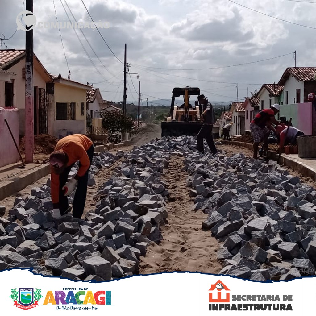 Prefeitura de Araçagi inicia pavimentação de mais uma rua no Conjunto Santo Amaro