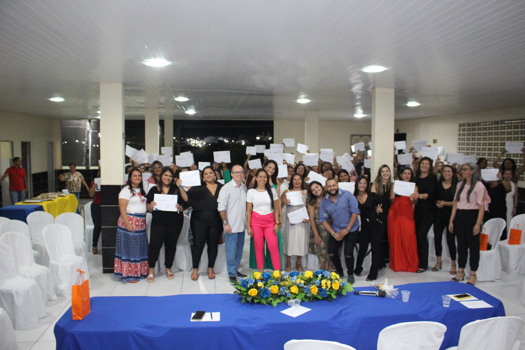 Prefeitura e SENAC entregam certificados a 115 concluintes de cursos profissionalizantes