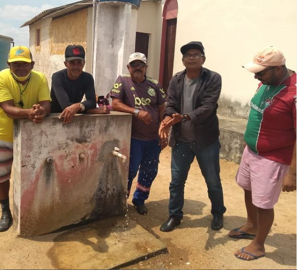Sítio Mercador recebe reposição de bomba e comunidade volta a ter água