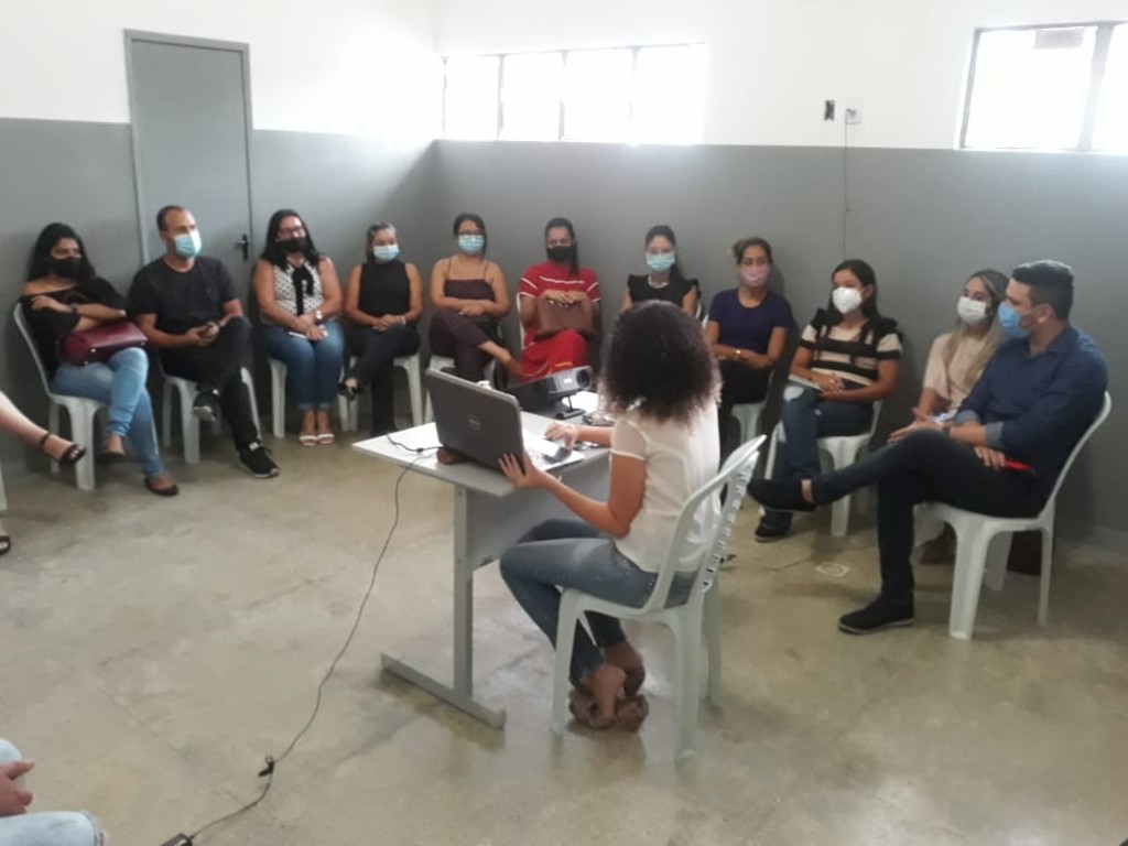 A Secretaria de Saúde de Araçagi realizou nesta sexta as primeiras capacitações para os profissionais de saúde